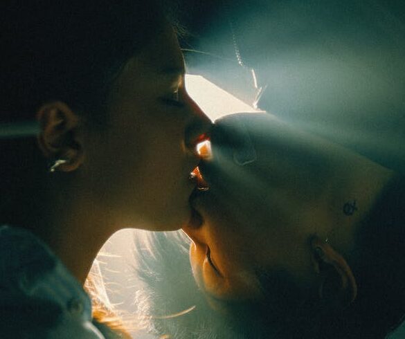 8 Irresistible Steps to Make a Cancer Man Utterly Obsessed with You