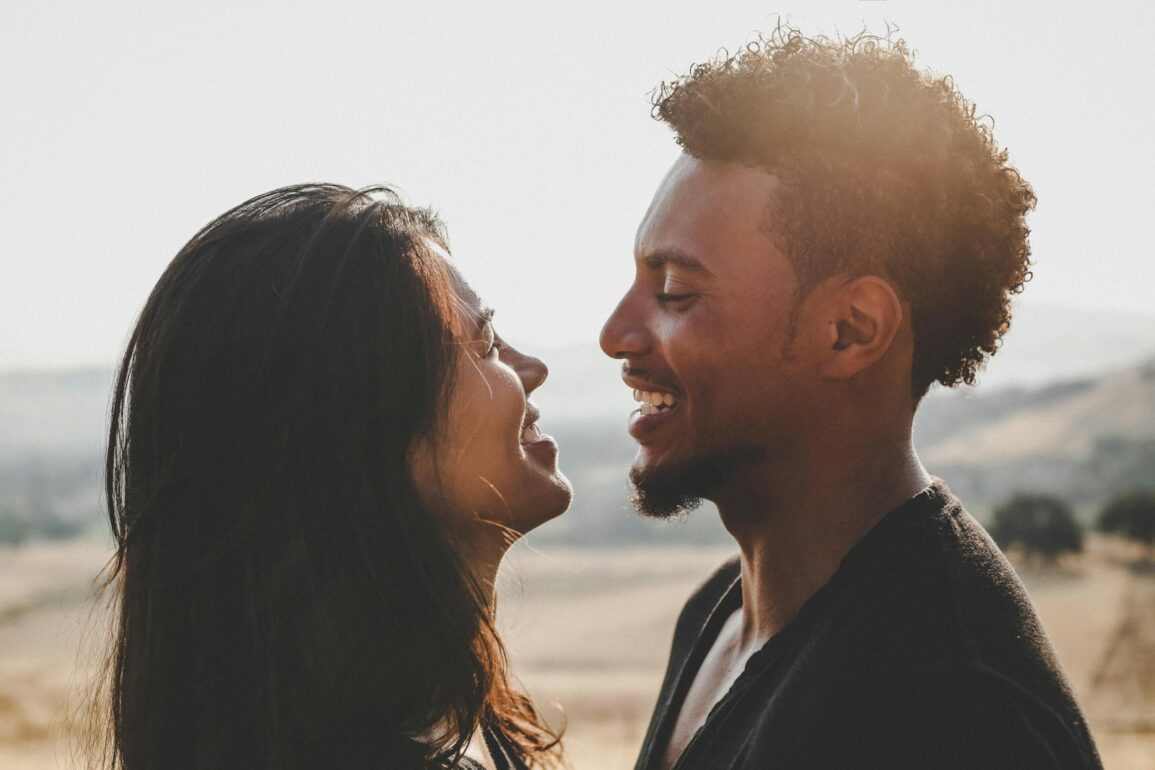 17 Smart Things to Say to a Man That Flip the Script (Yes, I’ve Seen How These Words Linger)